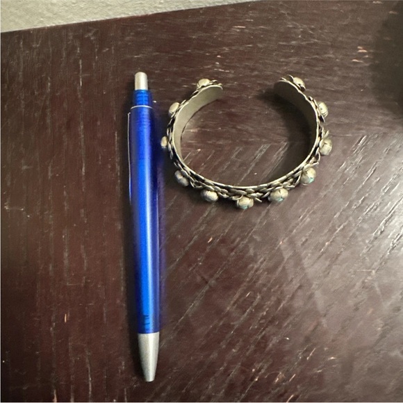 Vintage Handmade Turquoise Floral Silver Cuff Bracelet - Picture 4 of 5